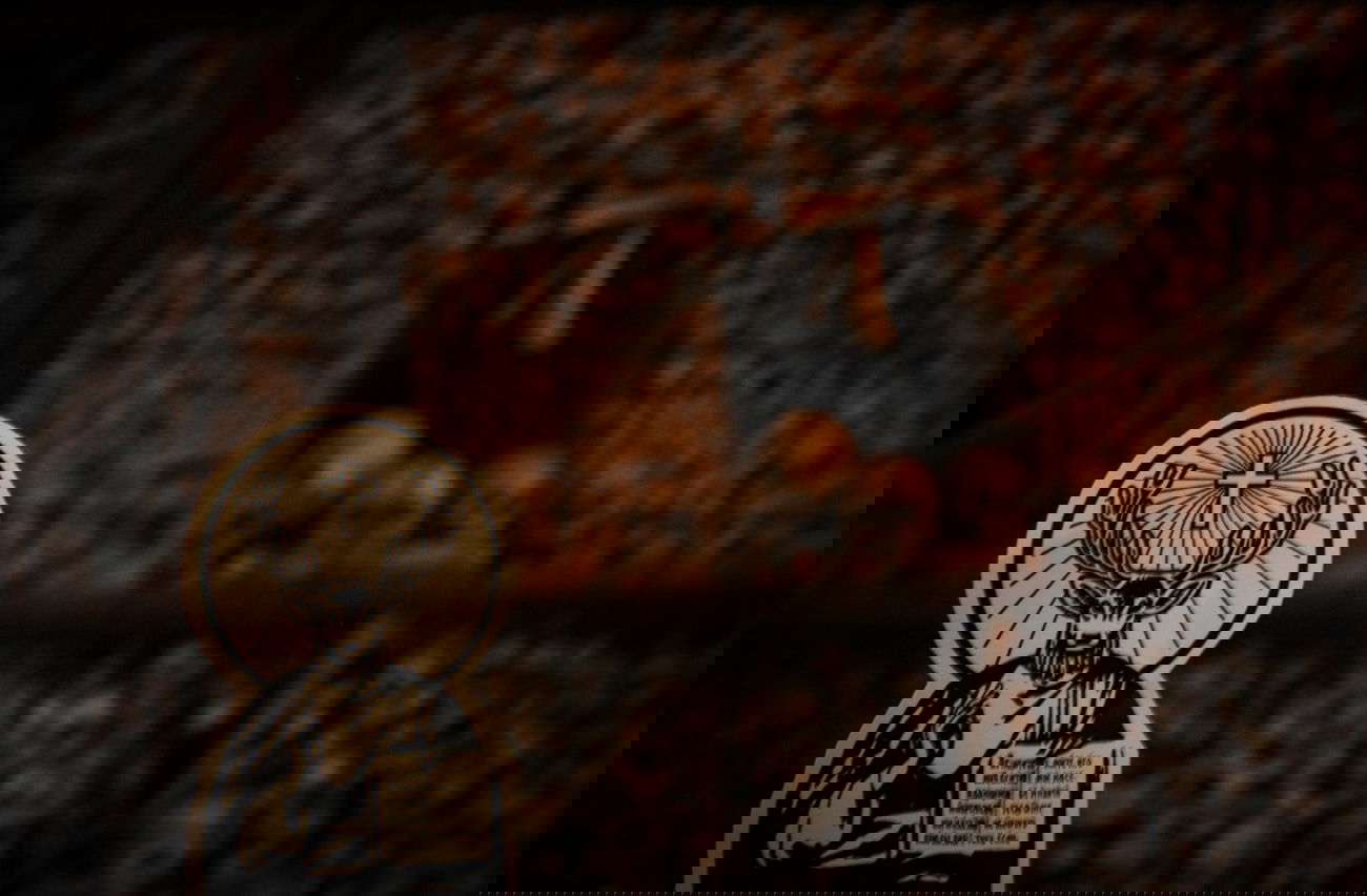 Graffiti Street Art in Prague - Photo by jnkdup - sticker, stickers, junkedupliedown (2014)