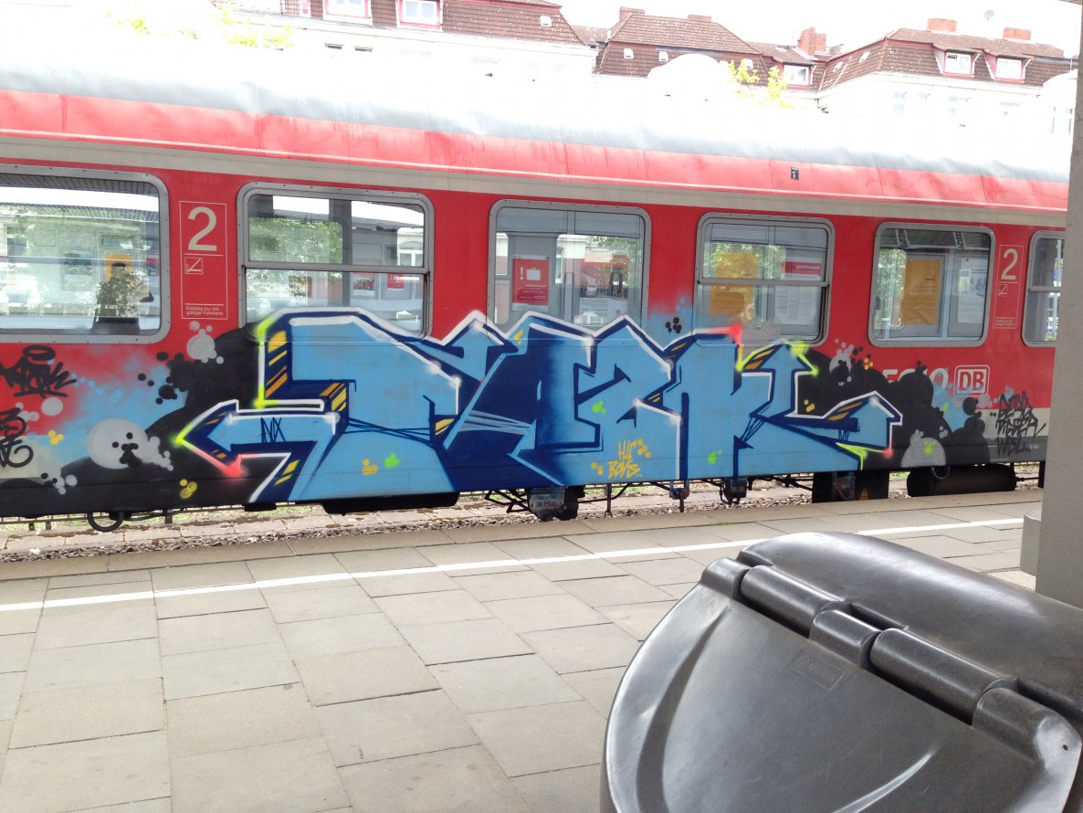 Graffiti Train in Hamburg - Photo by johnnydiekante - Hamburg, Altona, tazk (2014)