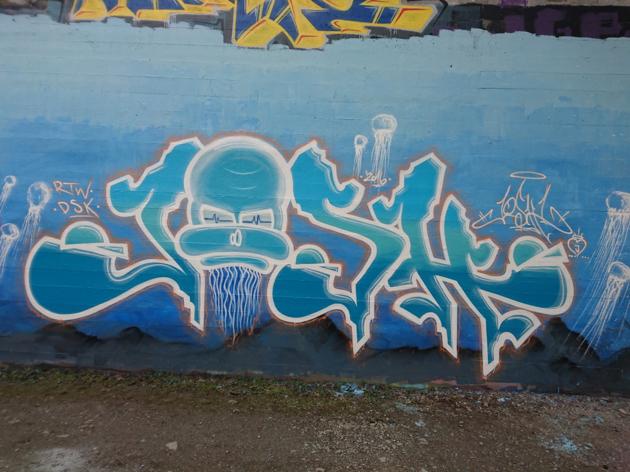 Graffiti Wall - Photo by joshone