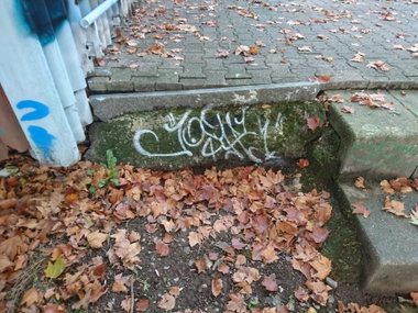 Graffiti Wall - Photo by joshone