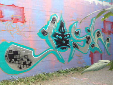 Graffiti Wall - Photo by joshone