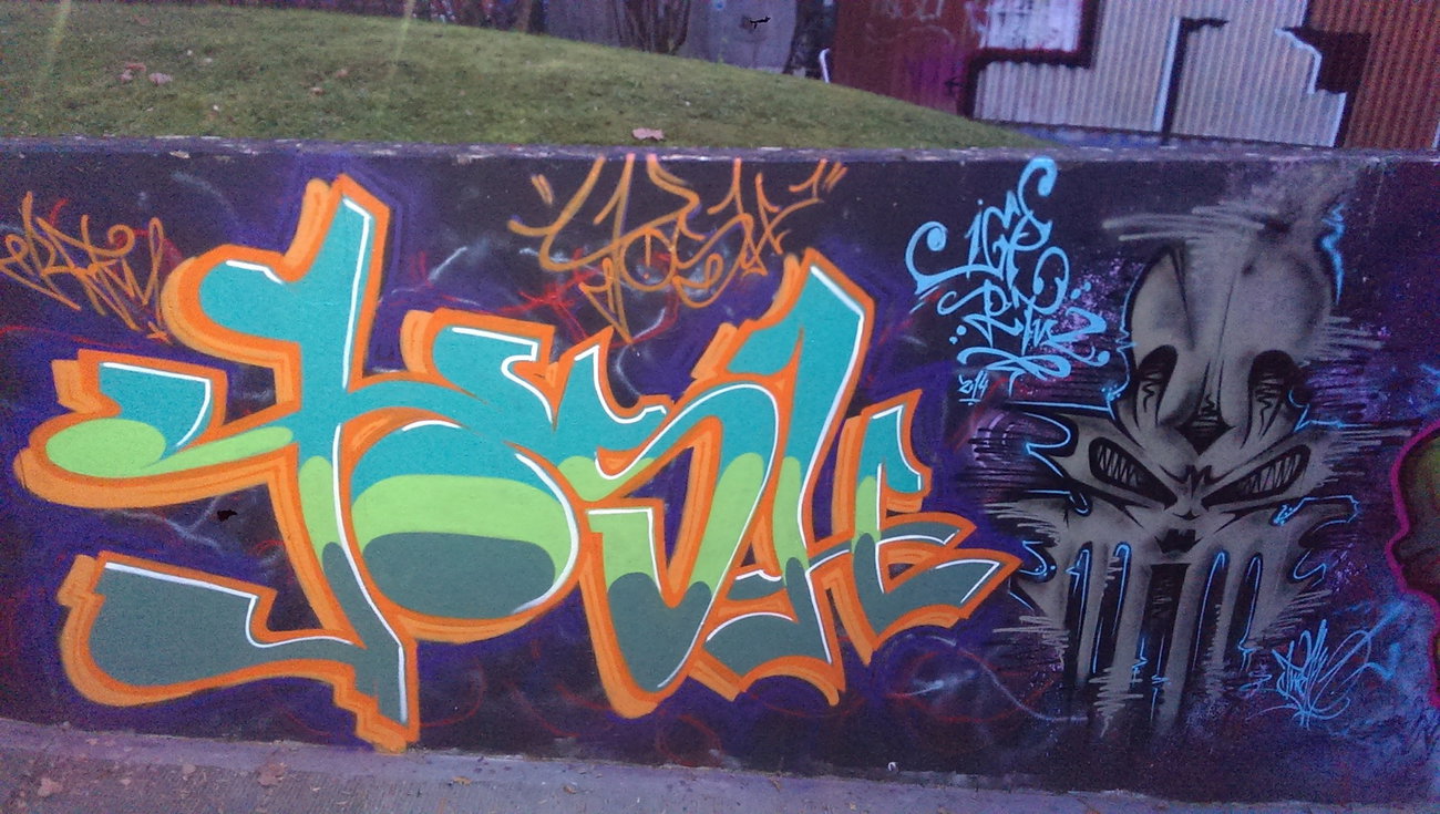 Graffiti Wall - Photo by joshone