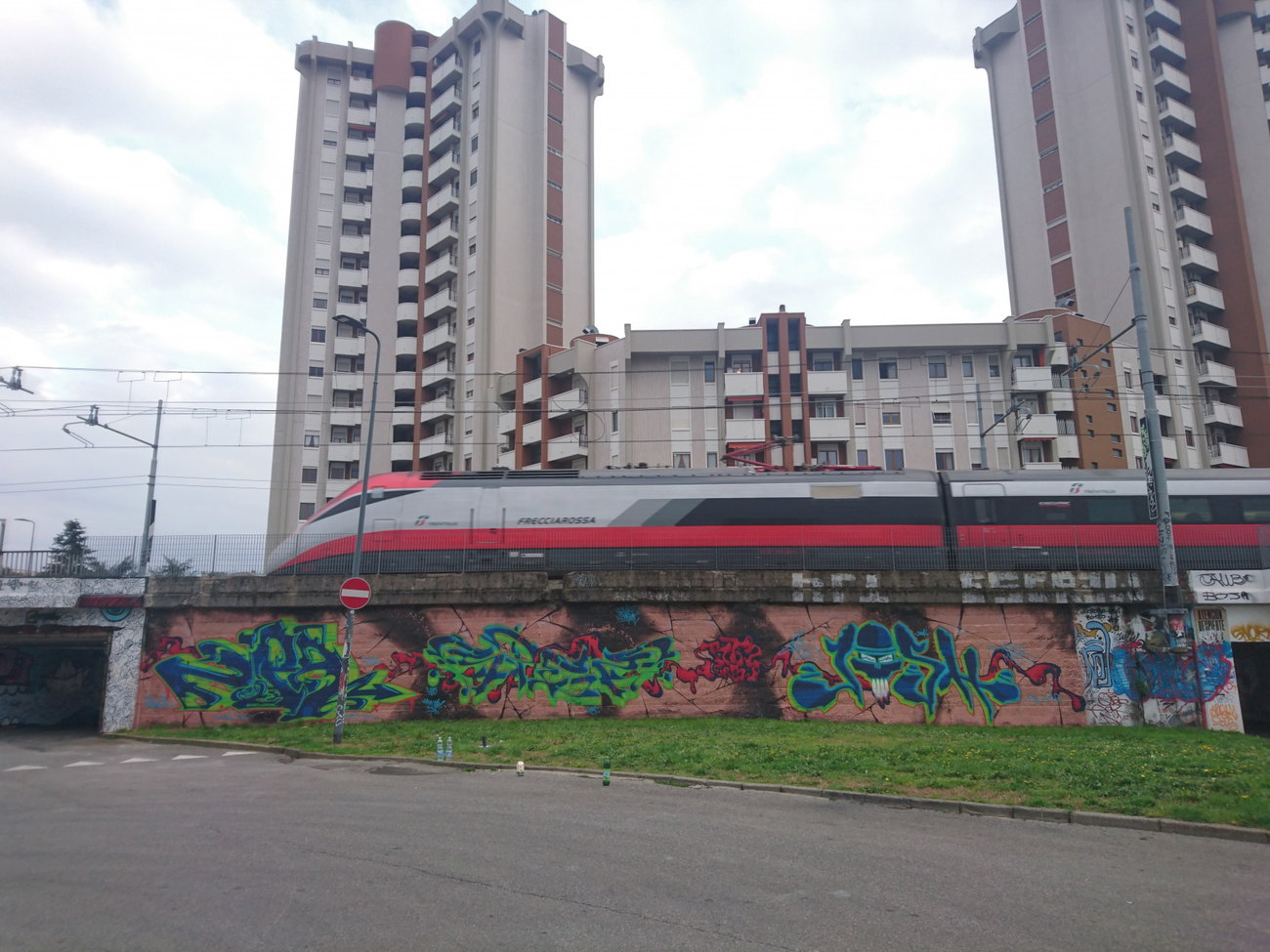 Graffiti Wall - Photo by joshone