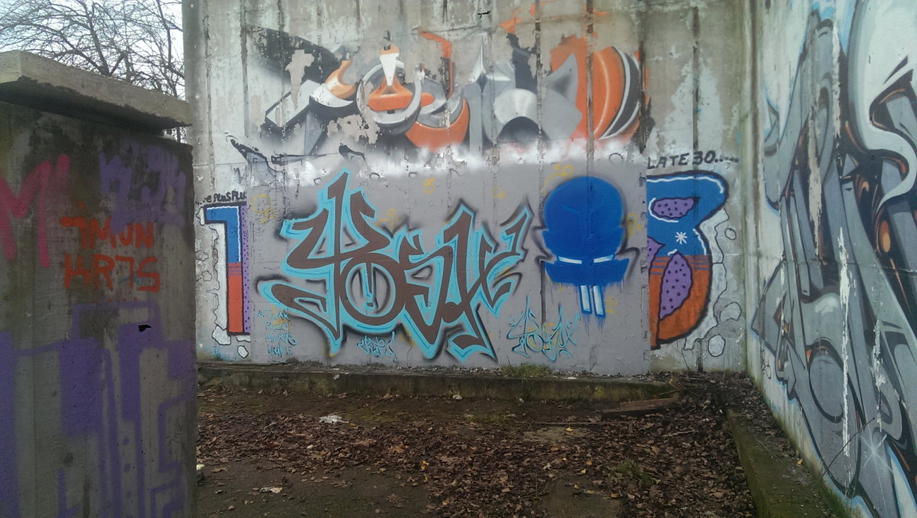 Graffiti Wall - Photo by joshone