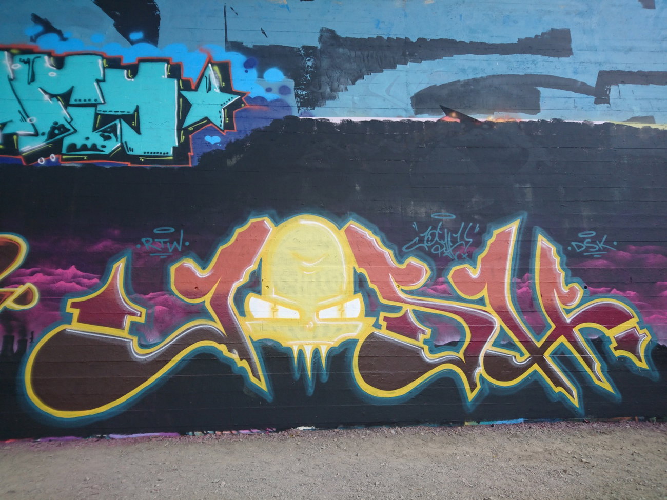 Graffiti Wall - Photo by joshone