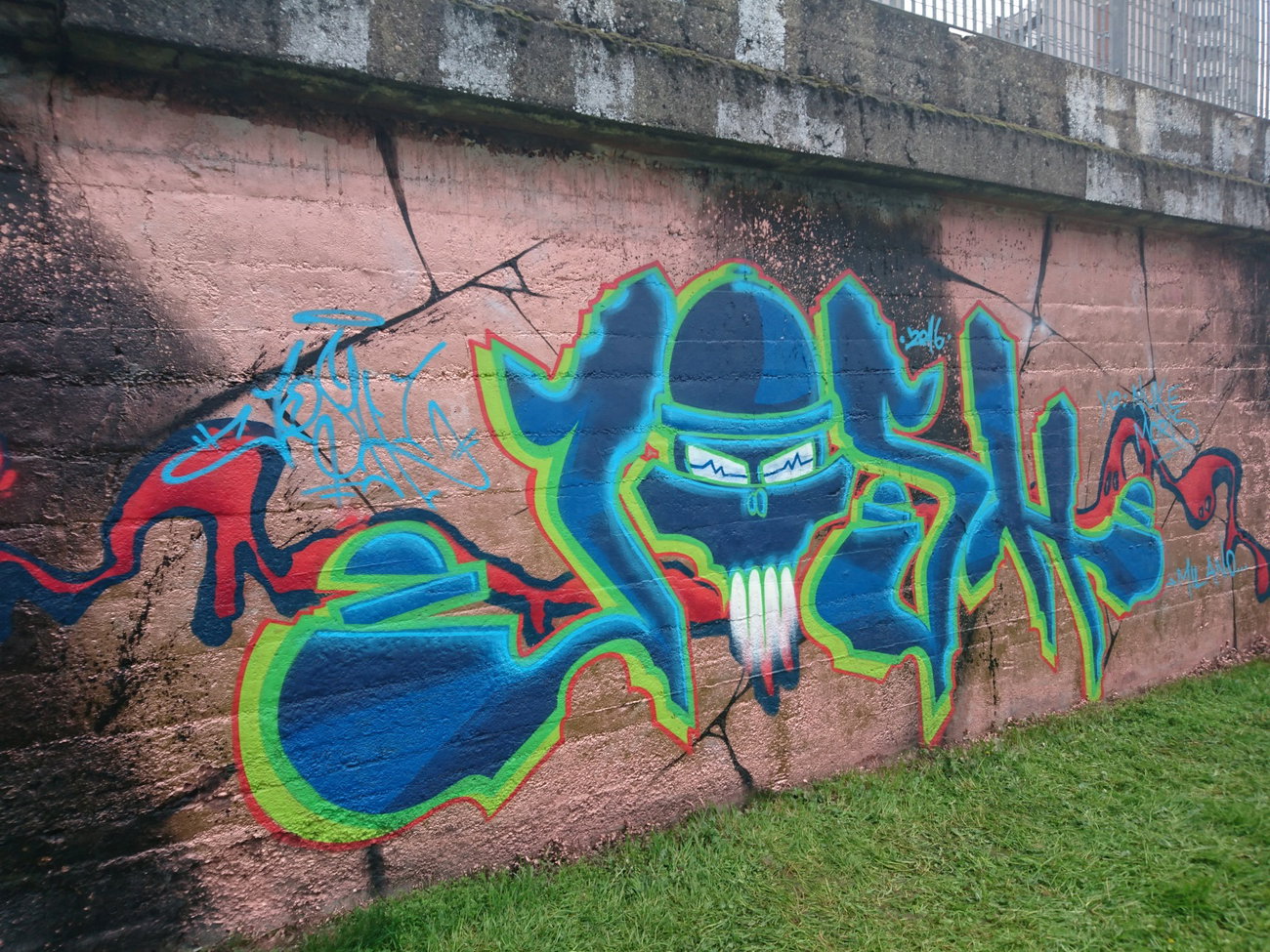 Graffiti Wall - Photo by joshone