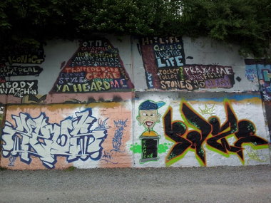 Graffiti Wall - Photo by joshone