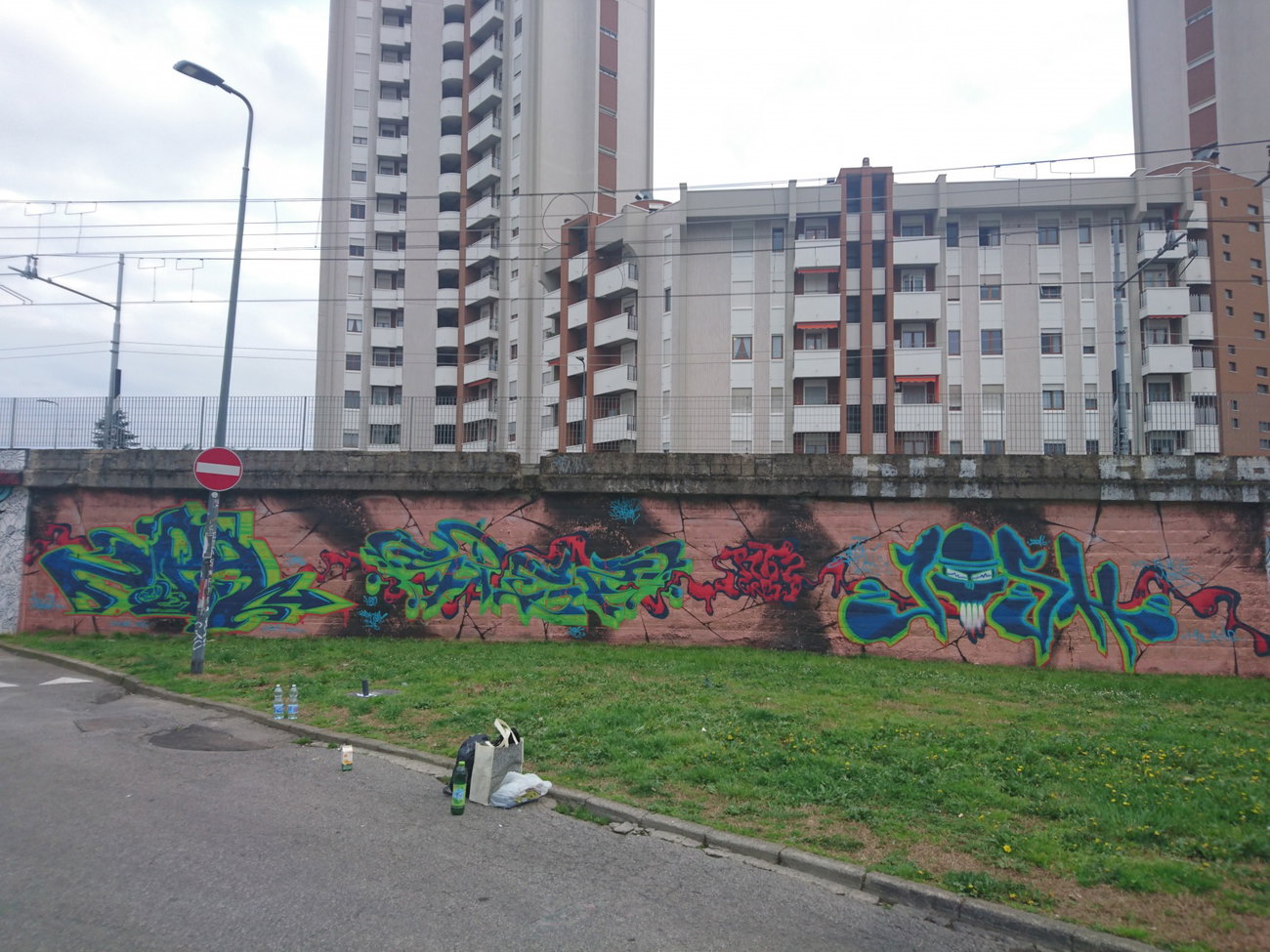 Graffiti Wall - Photo by joshone