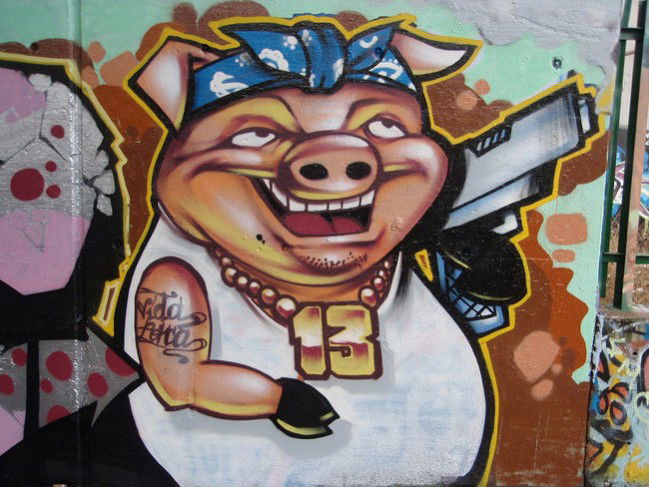 Graffiti Wall in Madrid - Photo by joze1