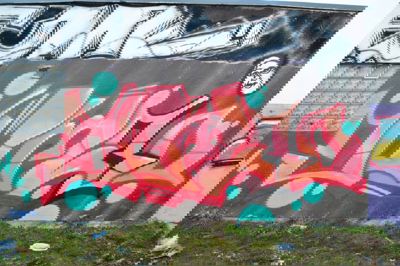 Graffiti Wall - Photo by jumbos - jumbo