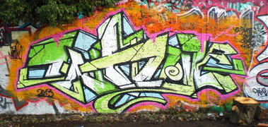 Graffiti Wall - Photo by jumbos - whol (2013)