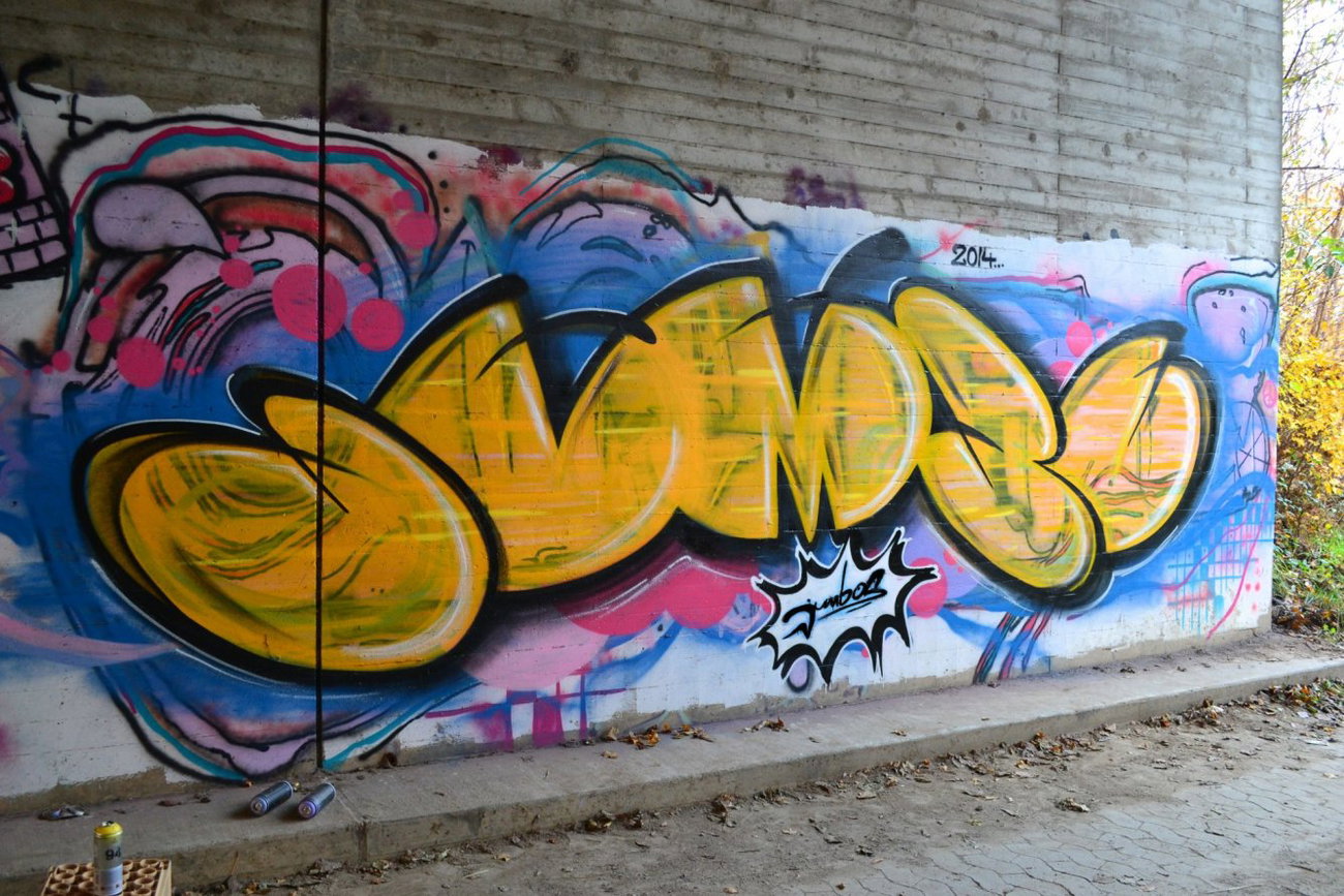 Graffiti Wall - Photo by jumbos