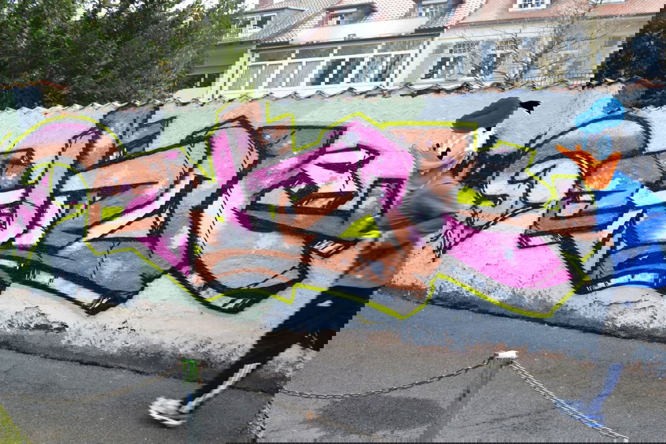 Graffiti Wall - Photo by jumbos - whol