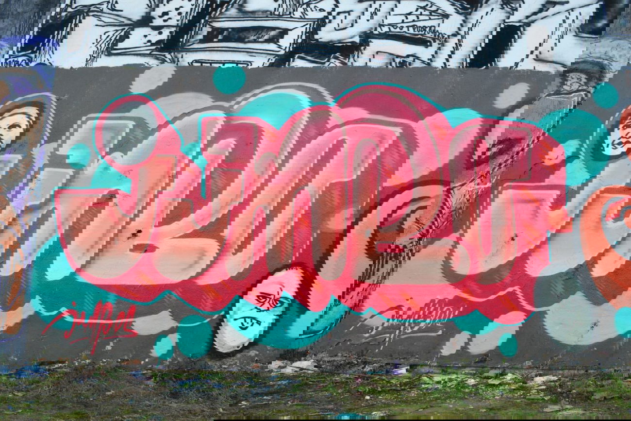 Graffiti Wall - Photo by jumbos - jumbo