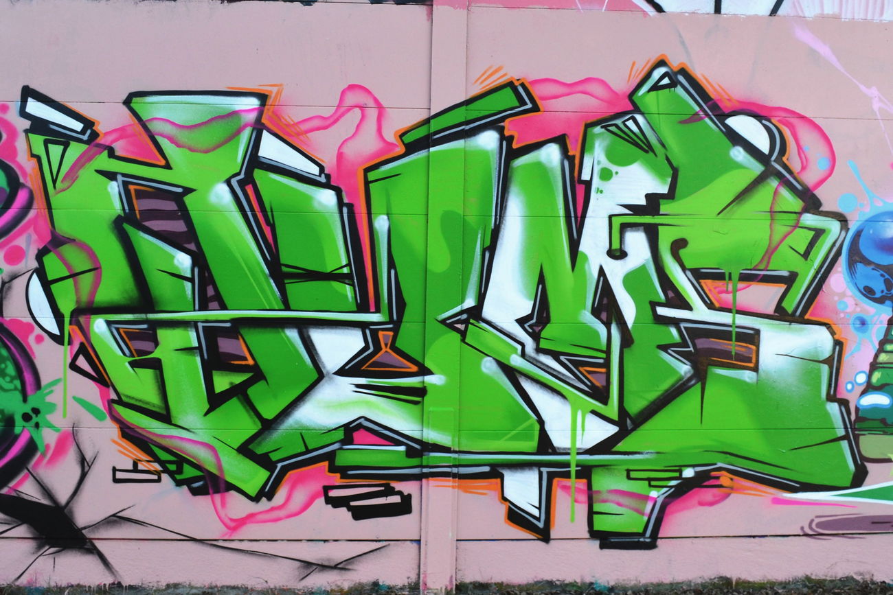 Graffiti Wall - Photo by jumbos - Jums