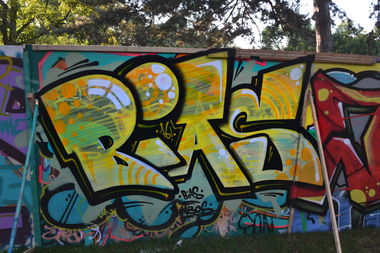 Graffiti Wall - Photo by jumbos - BIAS, JUMBO