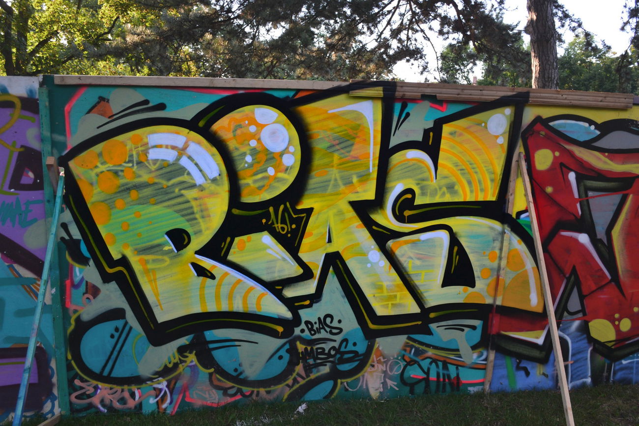 Graffiti Wall - Photo by jumbos - BIAS, JUMBO