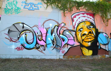 Graffiti Wall - Photo by jumbos - JUMBO