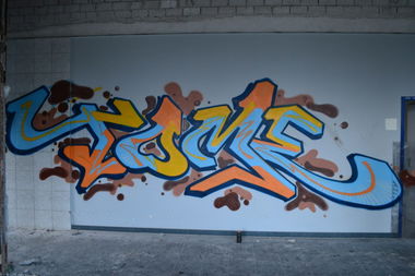 Graffiti Wall - Photo by jumbos - tome