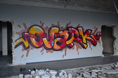 Graffiti Bombing - Photo by jumbos - quark