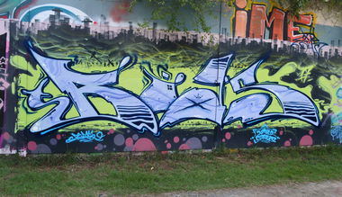 Graffiti Wall - Photo by jumbos