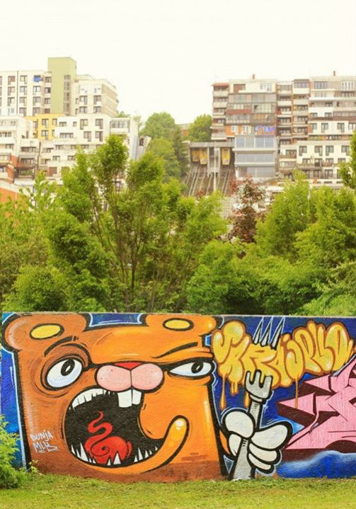 Graffiti Wall in Sarajevo - Photo by junk - bosnia.sarajevo.unis.junk (2012)