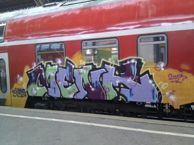 Graffiti Train - Photo by junkie0341