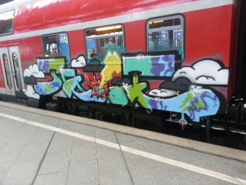 Graffiti Train in Leipzig - Photo by junkie0341 - tase