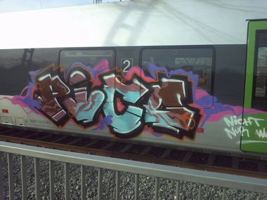 Graffiti Train - Photo by junkie0341