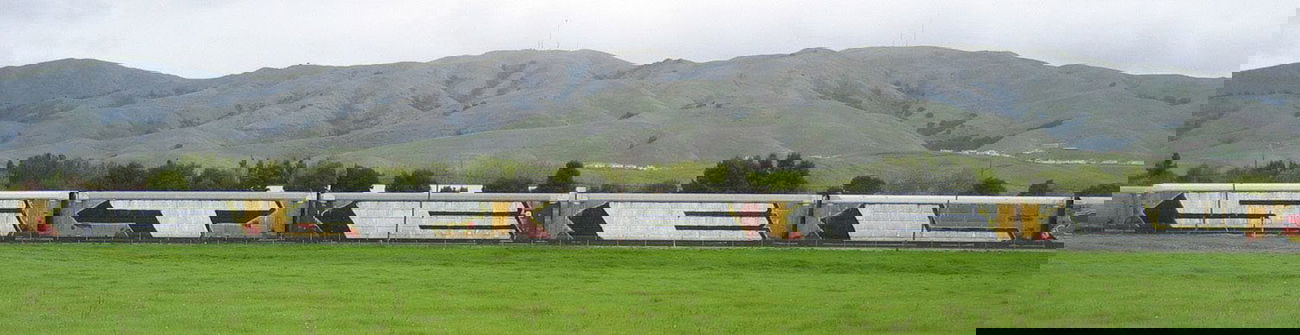 Graffiti Train in Coffeyville - Photo by justmy2cents - STEEL, freight, wholecars (2007)