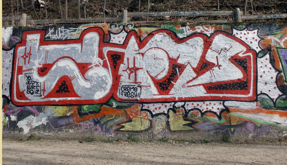 Graffiti Wall in Zwickau - Photo by justusjonas