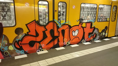 Graffiti Train - Photo by k0nundrum - Zenot (2015)