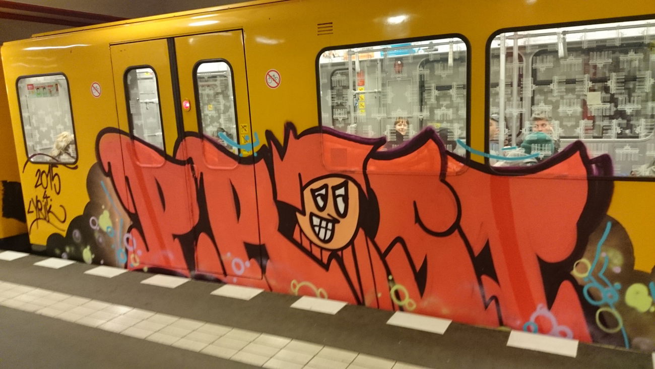 Graffiti Train - Photo by k0nundrum - Prost (2015)