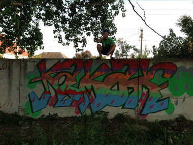 Graffiti Wall - Photo by kaamar