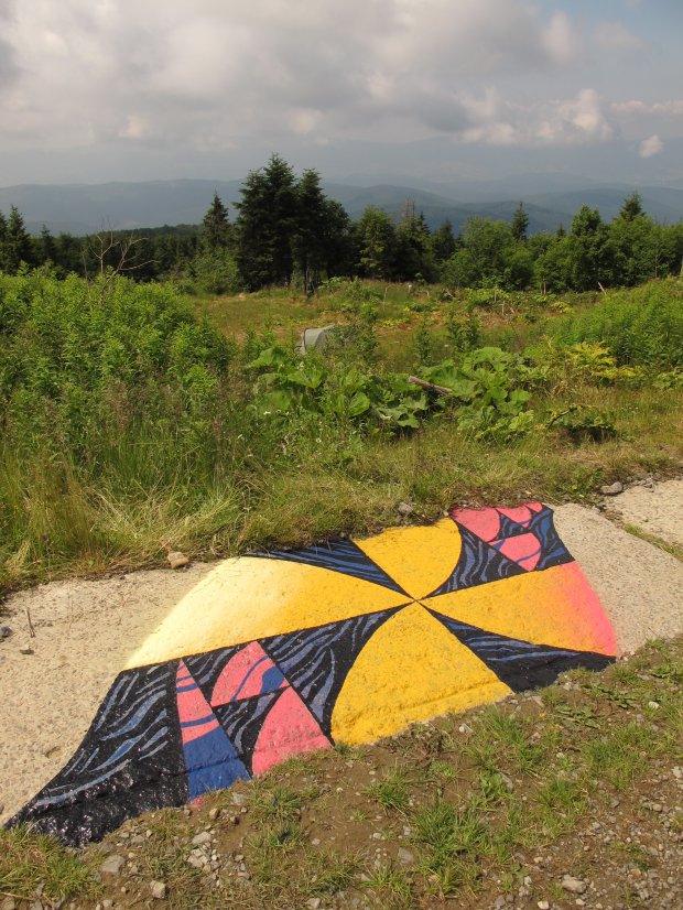 Graffiti Street Art in Uzhhorod - Photo by kalkov - kalkov, circulation, streetart (2011)