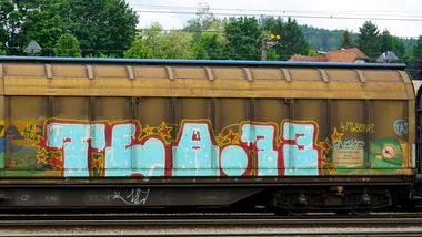 Graffiti Train in Graz - Photo by kami68k - tea, 1973, graz (2017)