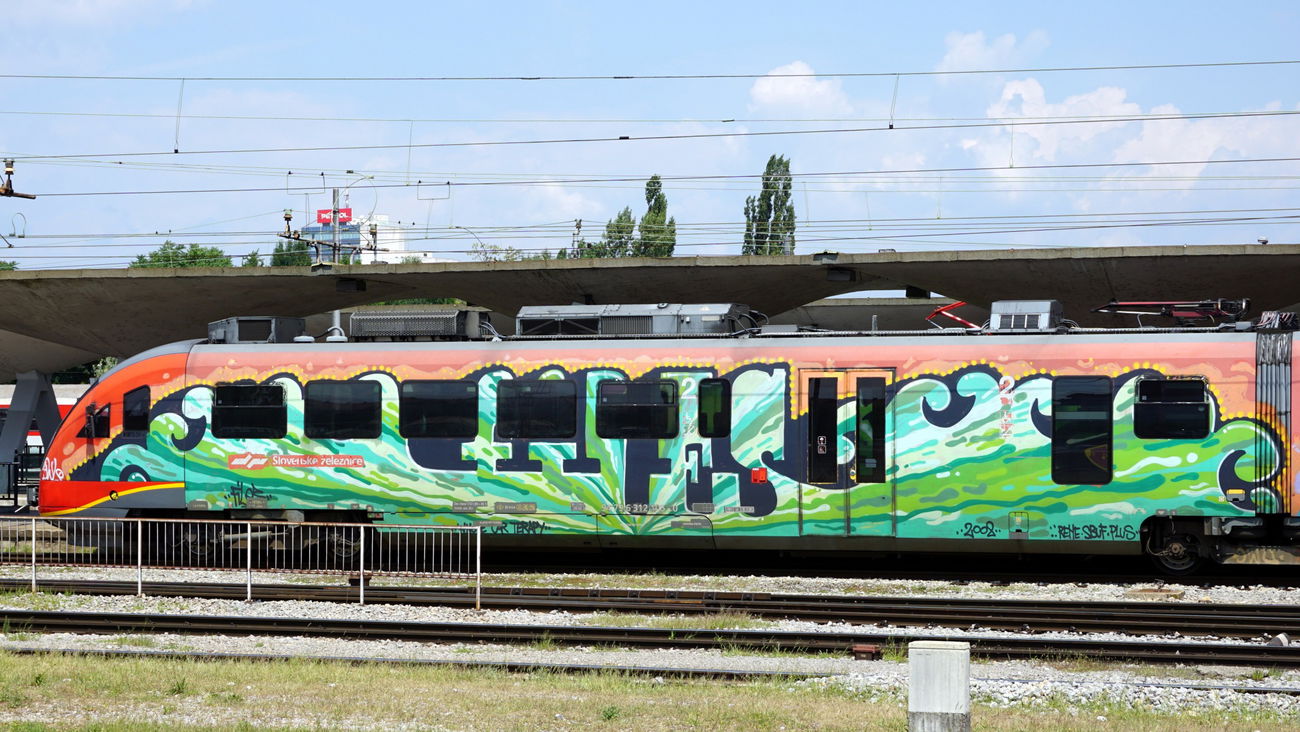 Graffiti Train in Ljubljana - Photo by kami68k - ljubljana, train, wholecar (2017)