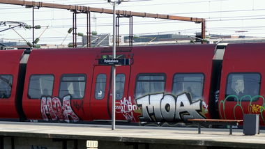 Graffiti Train in Copenhagen - Photo by kami68k - copenhagen, train, panel (2016)