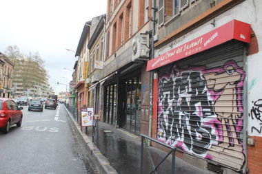 Graffiti Wall - Photo by karmasutra - ter, vmd