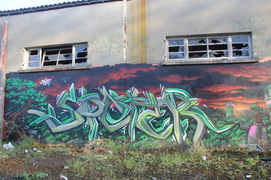 Graffiti Wall - Photo by karmasutra - spoter