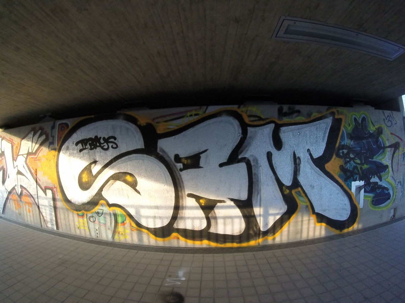 Graffiti Bombing - Photo by kartoffelsuppe77 - Sam, Byte, Demon