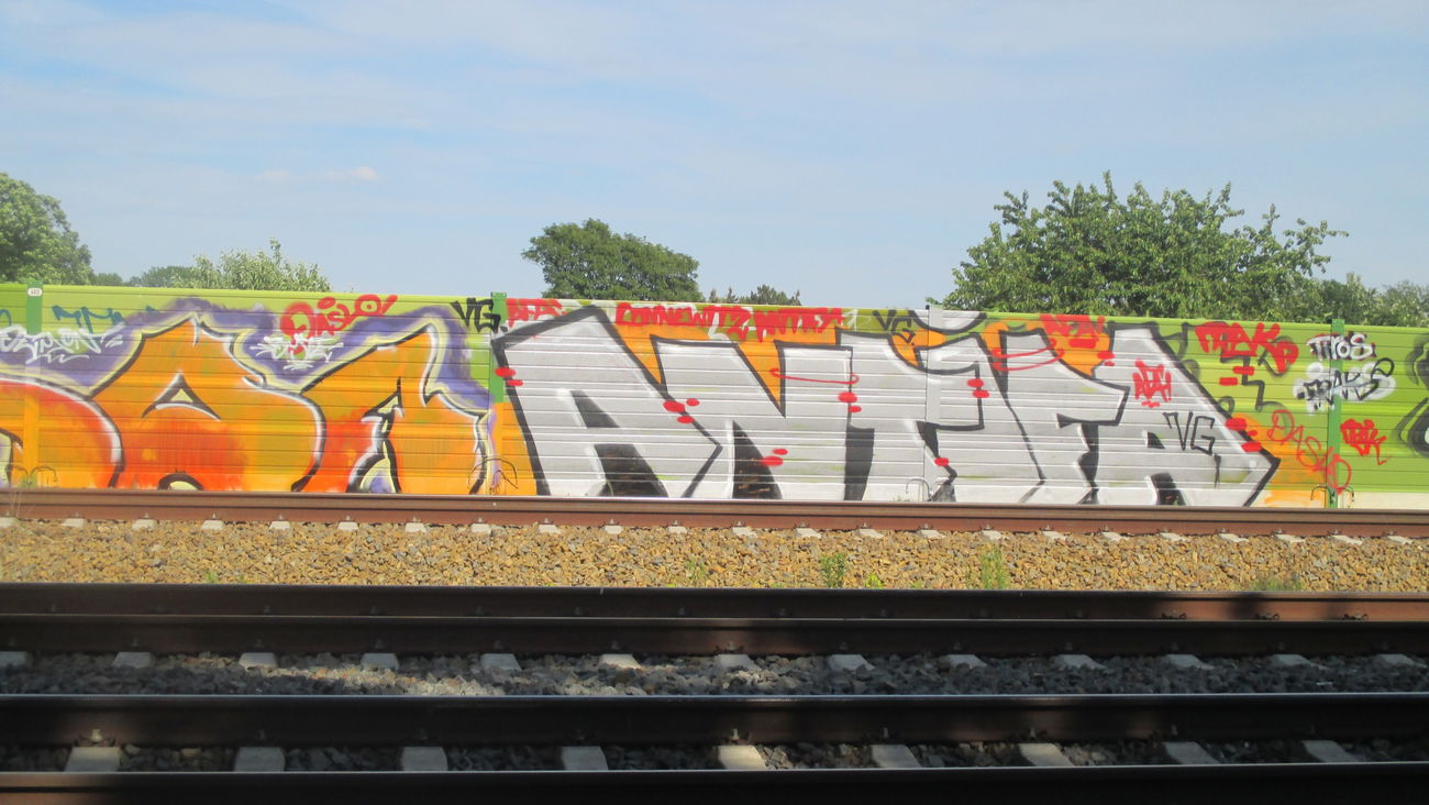 Graffiti Wall - Photo by kartoffelsuppe77 - Antifa, Daslo, Frak