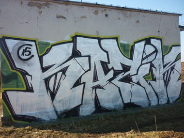 Graffiti Bombing - Photo by kazik - kazik (2015)