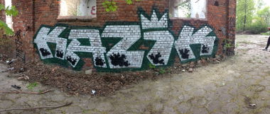 Graffiti Wall - Photo by kazik - kazik (2015)