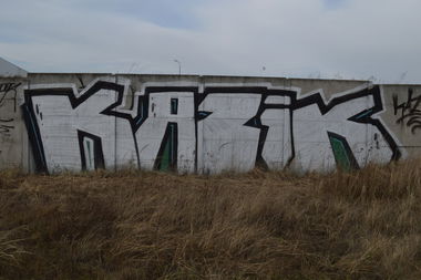 Graffiti Bombing - Photo by kazik - kazik (2015)