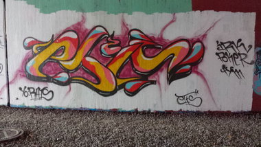 Graffiti Wall - Photo by kd - etis, bochum, uni