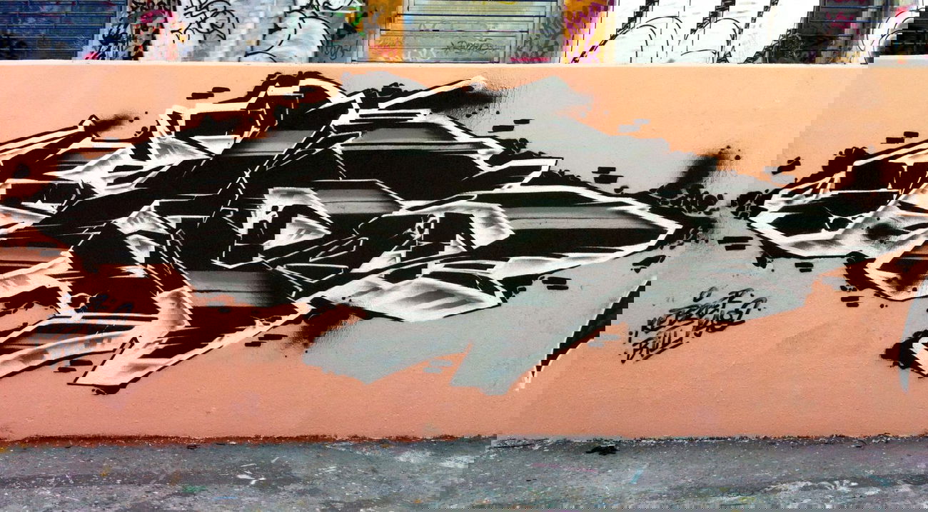 Graffiti Wall in Greece - Photo by kebzer - kebzer, phattcaps, athens (2013)