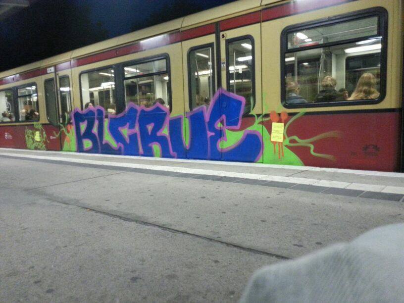 Graffiti Wall - Photo by kekzone