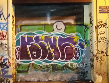 Graffiti Bombing in Athens - Photo by kens - kens, athens, bombing (2017)