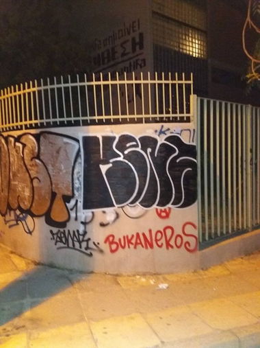 Graffiti Bombing in Athens - Photo by kens - kens, athens, bombing (2017)